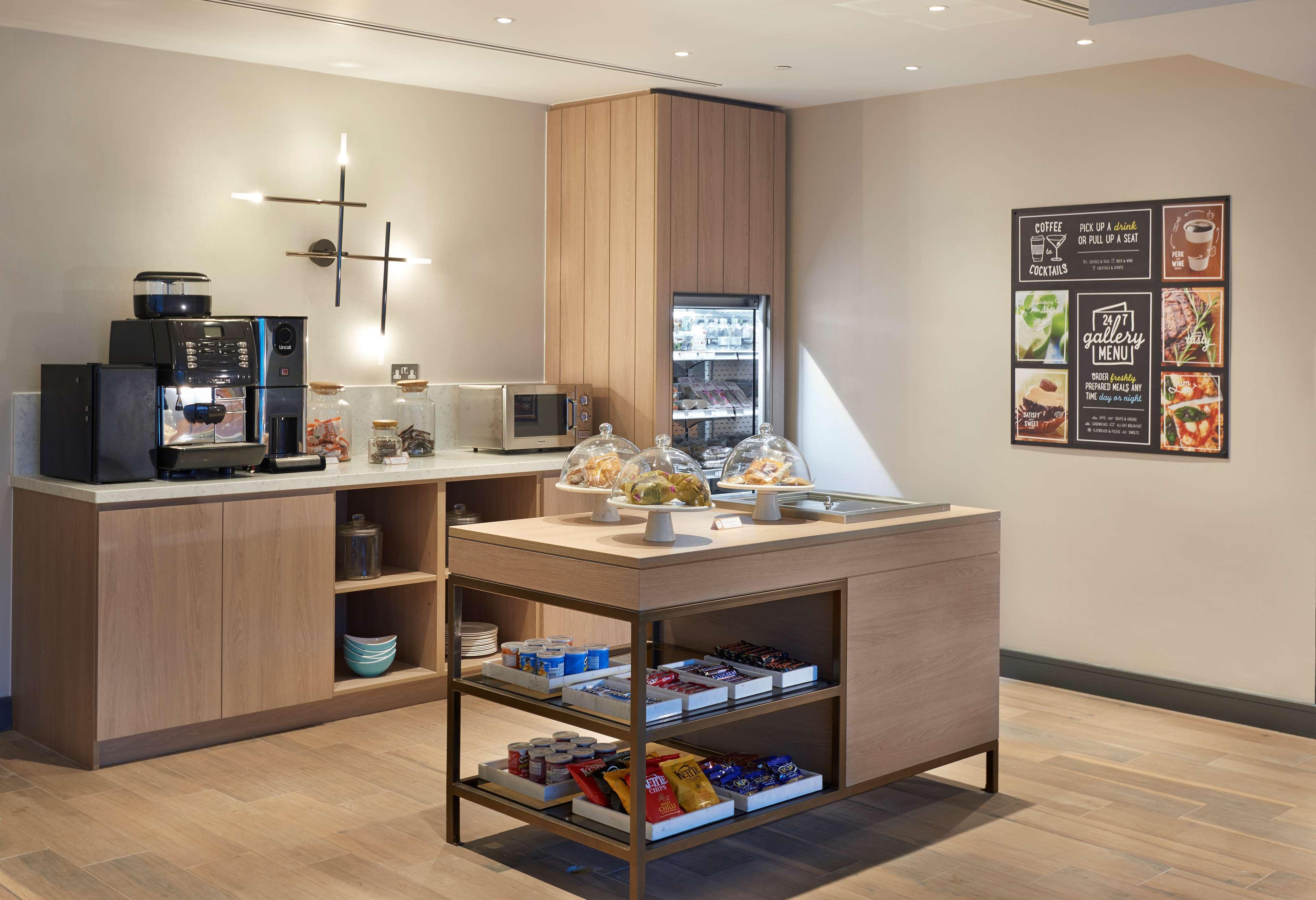 Hyatt Place London Heathrow Airport Hillingdon Exterior photo