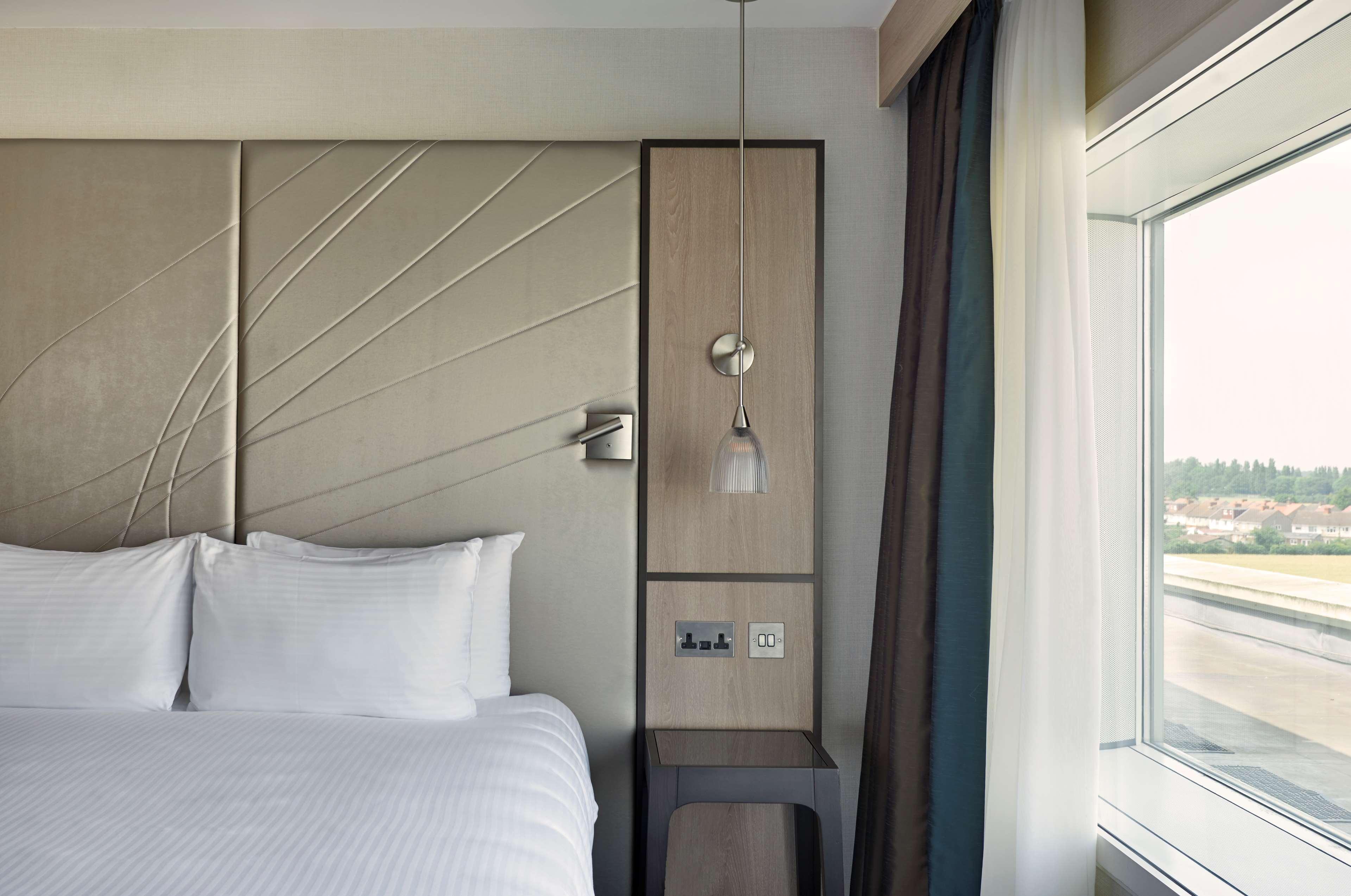 Hyatt Place London Heathrow Airport Hillingdon Exterior photo