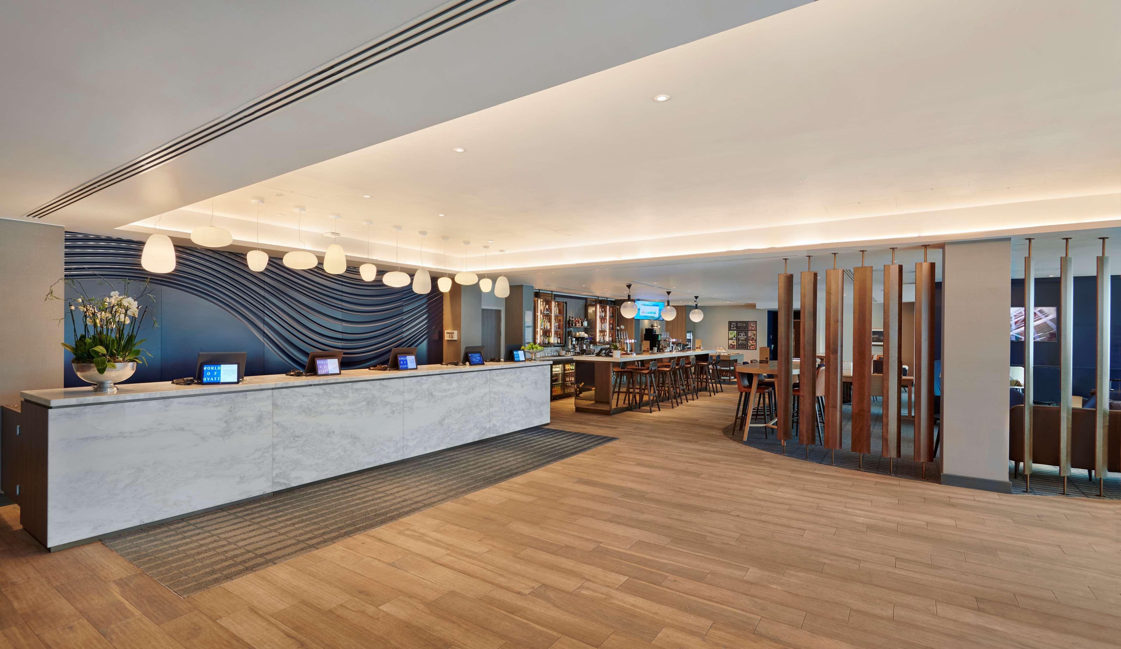 Hyatt Place London Heathrow Airport Hillingdon Exterior photo